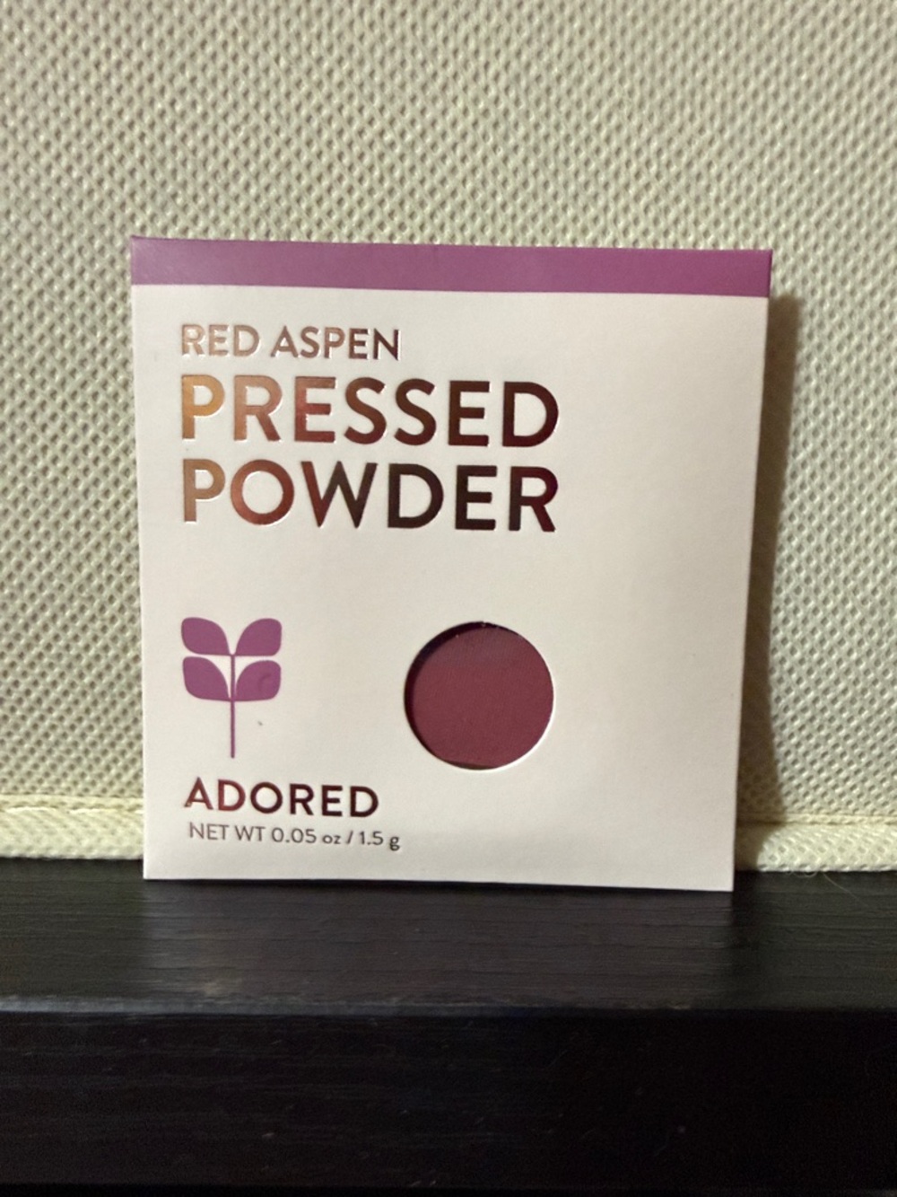 Adored Red Aspen Pressed Powder Eyeshadow - Adored (Pink)